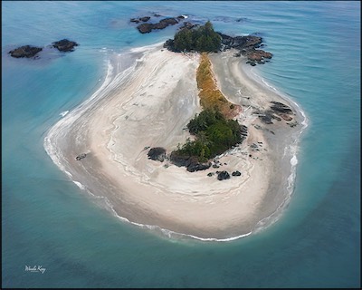 Sand surround Isle